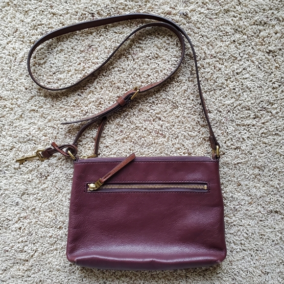 Fossil Leather Purse - Picture 2 of 11